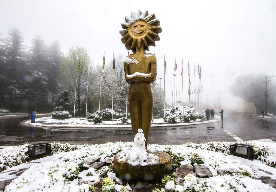 Kikito na neve em Gramado Serra Gaúcha