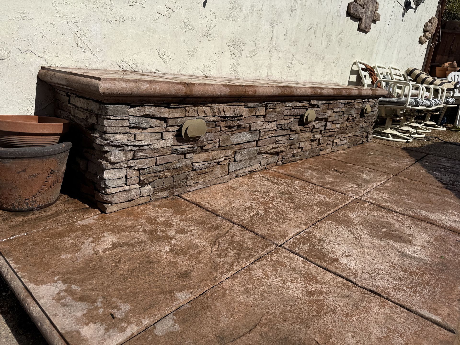 Decorative stamped concrete and concrete seating area in Galt, CA