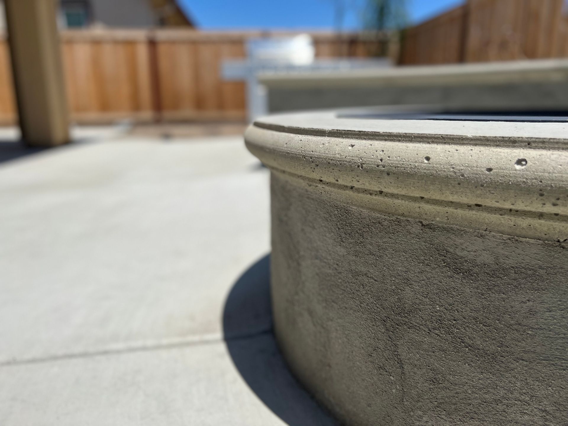 Decorative patio borders installed in a patio layout in Lathrop, CA