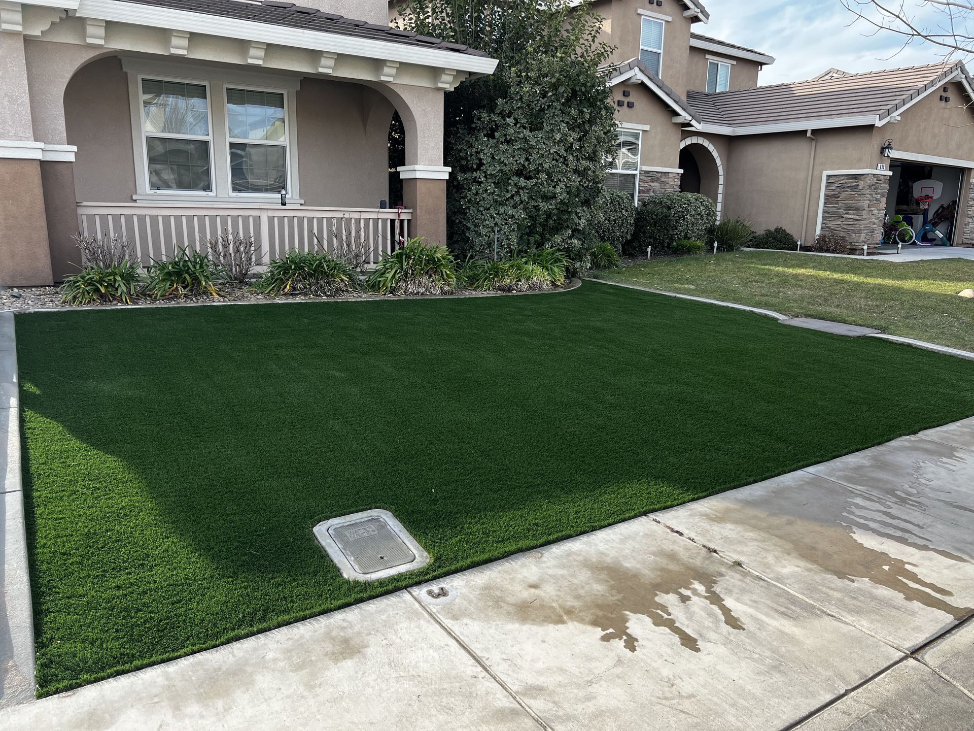 Turf and softscape landscape installation in Stockton CA.
