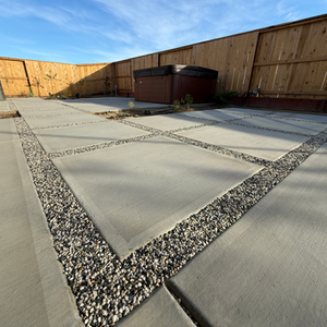 Full view of concrete and landscape patio design in Ripon, CA