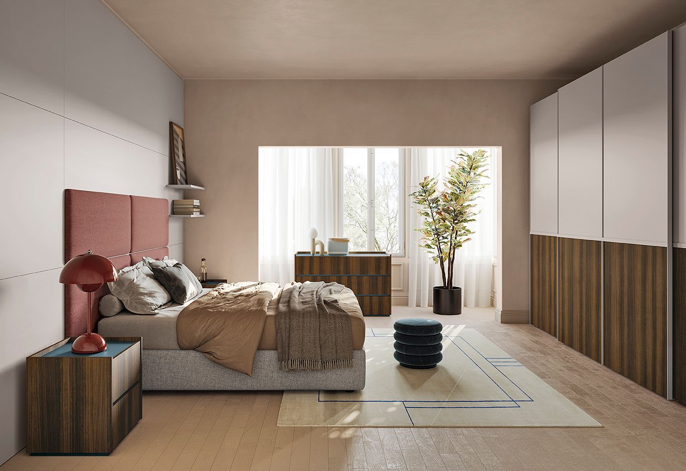 Camera da letto moderna con letto, tappeto, tavolino basso, ampia finestra e piante in delicate tonalità neutre.
