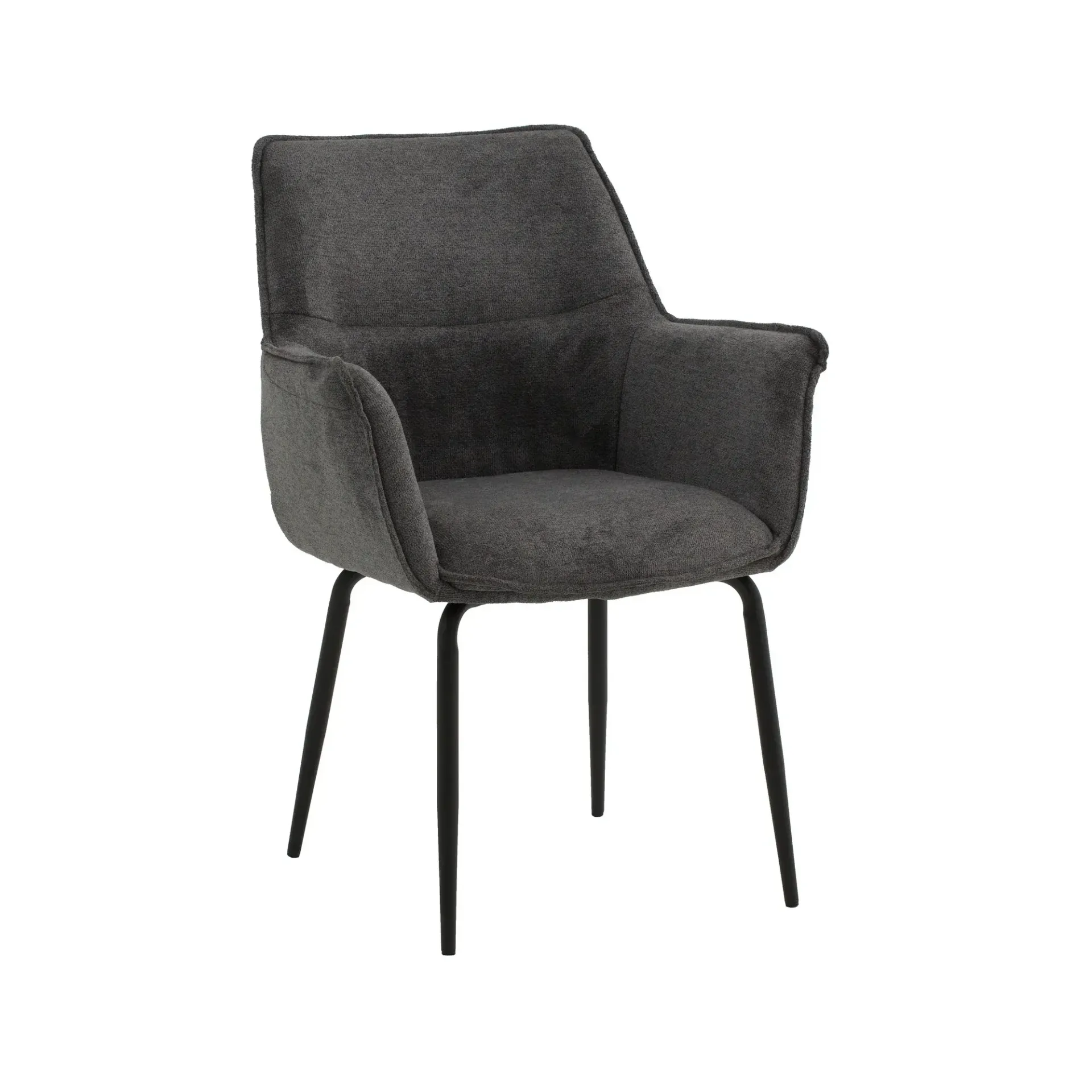 Poltrona imbottita grigio scuro con gambe in metallo nero su sfondo bianco.