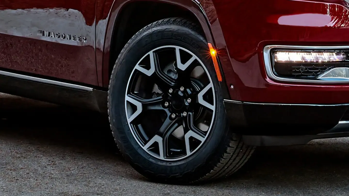 2023 Jeep Wagoneer