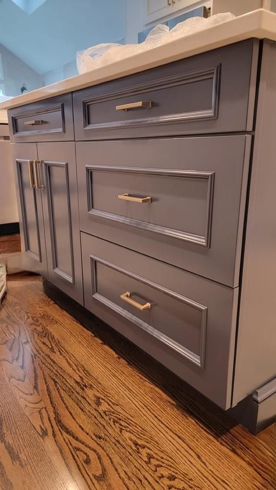 Cabinet Refinishing 
Woburn, MA