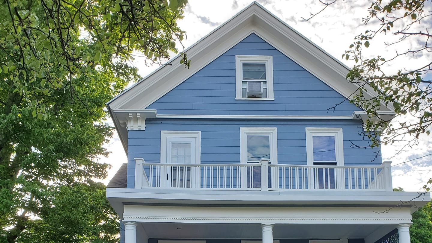 Professinal Painting Contractor - New England Painting & Contracting in Melrose, MA