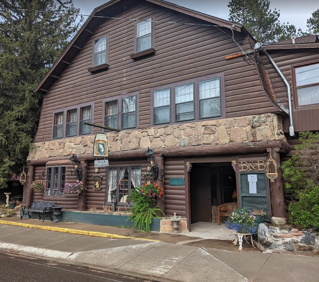 RMNPhotographer Rocky Mountain National Park Guided Tours Blog Post Things To Do In Estes Park Inn of Glen Haven Colorado