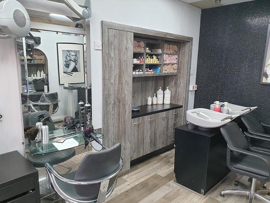 salon pic 1