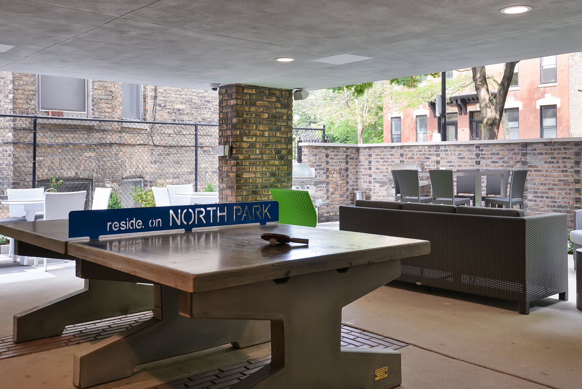 Reside on North Park Apartments in Old Town, Chicago