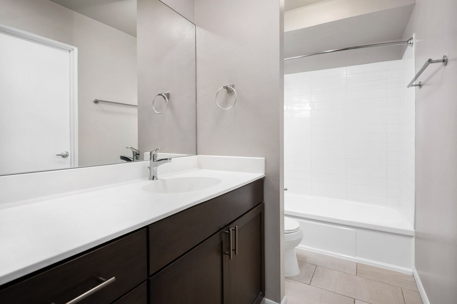 the preserve at ballantyne commons apartment bathroom with sink and shower