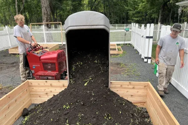 landscapers in mound mn