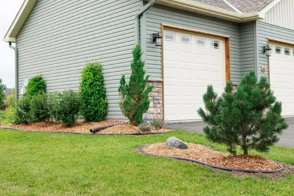 Mulch installation in North Branch, MN