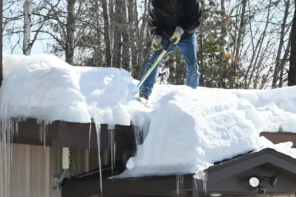 preventive roof snow removal in north branch, mn