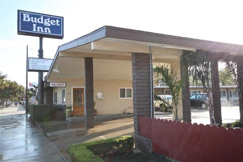 A budget inn is located on the side of the road