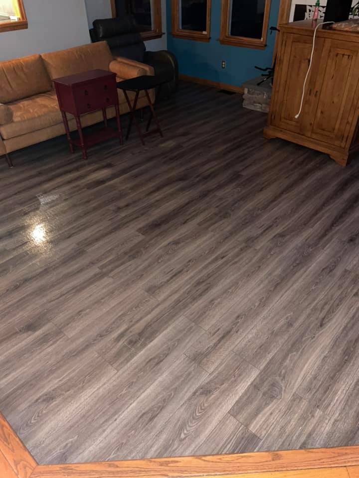 Wood Floor cleaning and polish in Cecil County, MD & Newcastle County , DE