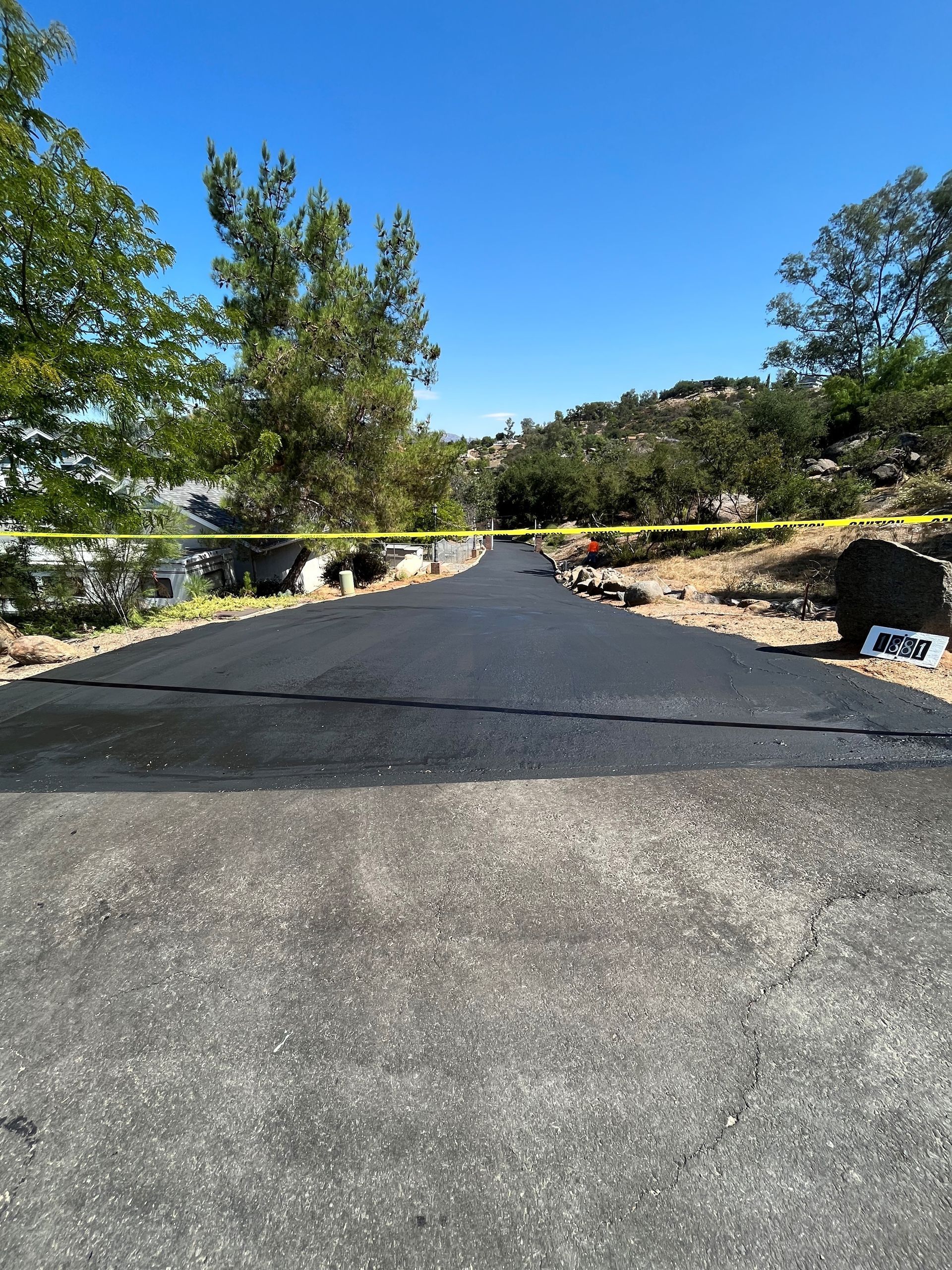 Driveway sealcoating completed by Pacific Asphalt Paving in Menifee CA
