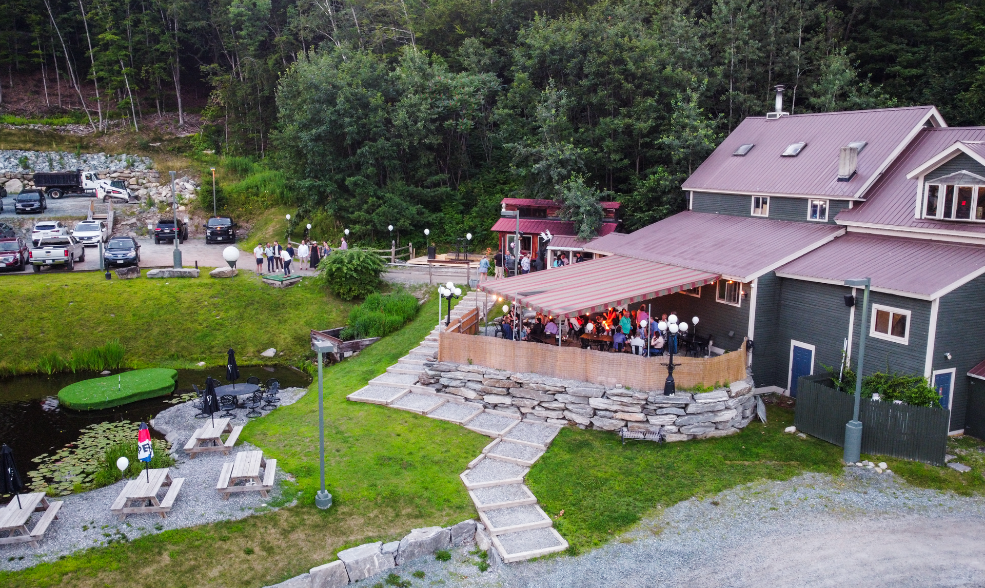 Off The Rails | PIZZA - CRAFT BEER - LIVE MUSIC