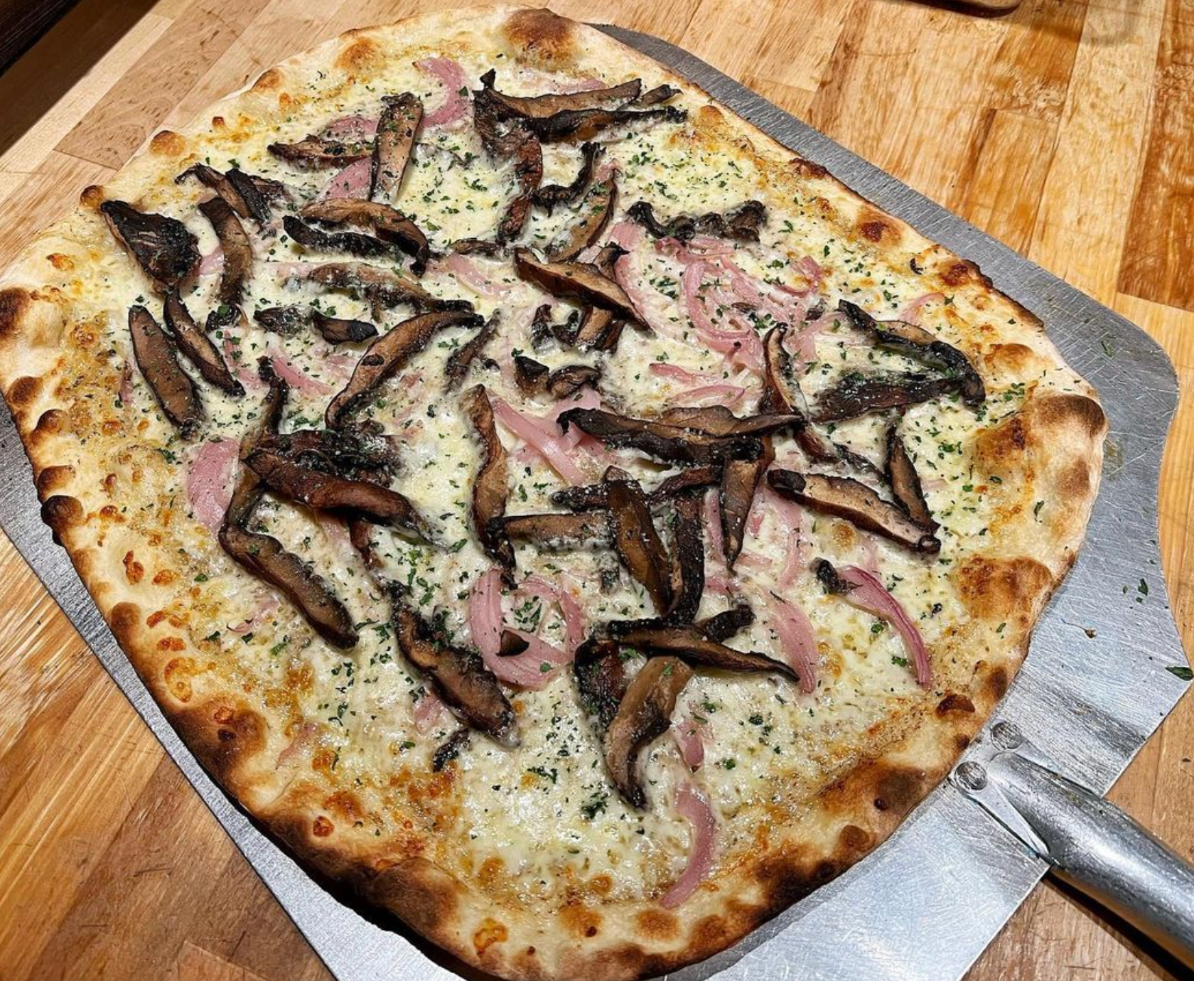 Off The Rails | PIZZA - CRAFT BEER - LIVE MUSIC