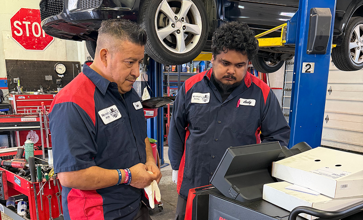 Our expert technicians at work in Walla Walla, WA | Manny's Auto