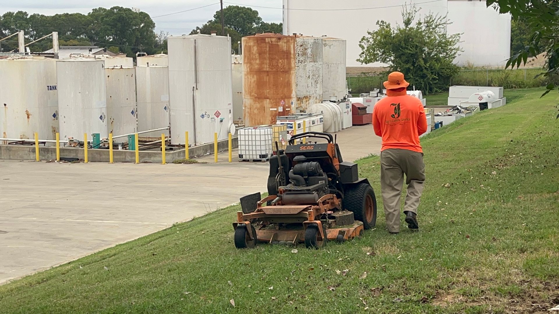 Commercial Lawn Care & Mowing