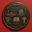 2025 Nextdoor Neighborhood FAVE winner badge in green and gold with trophy and house icon