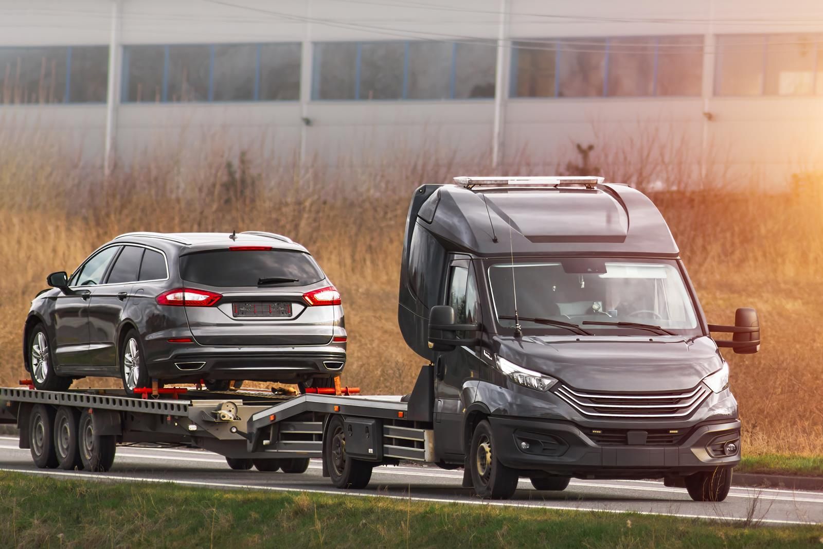 An image of 24-hour towing in Paramount CA