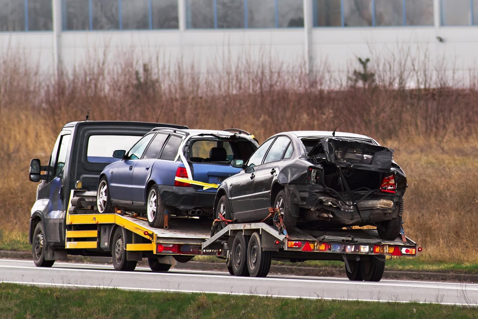 An image of 24-hour towing in Paramount CA