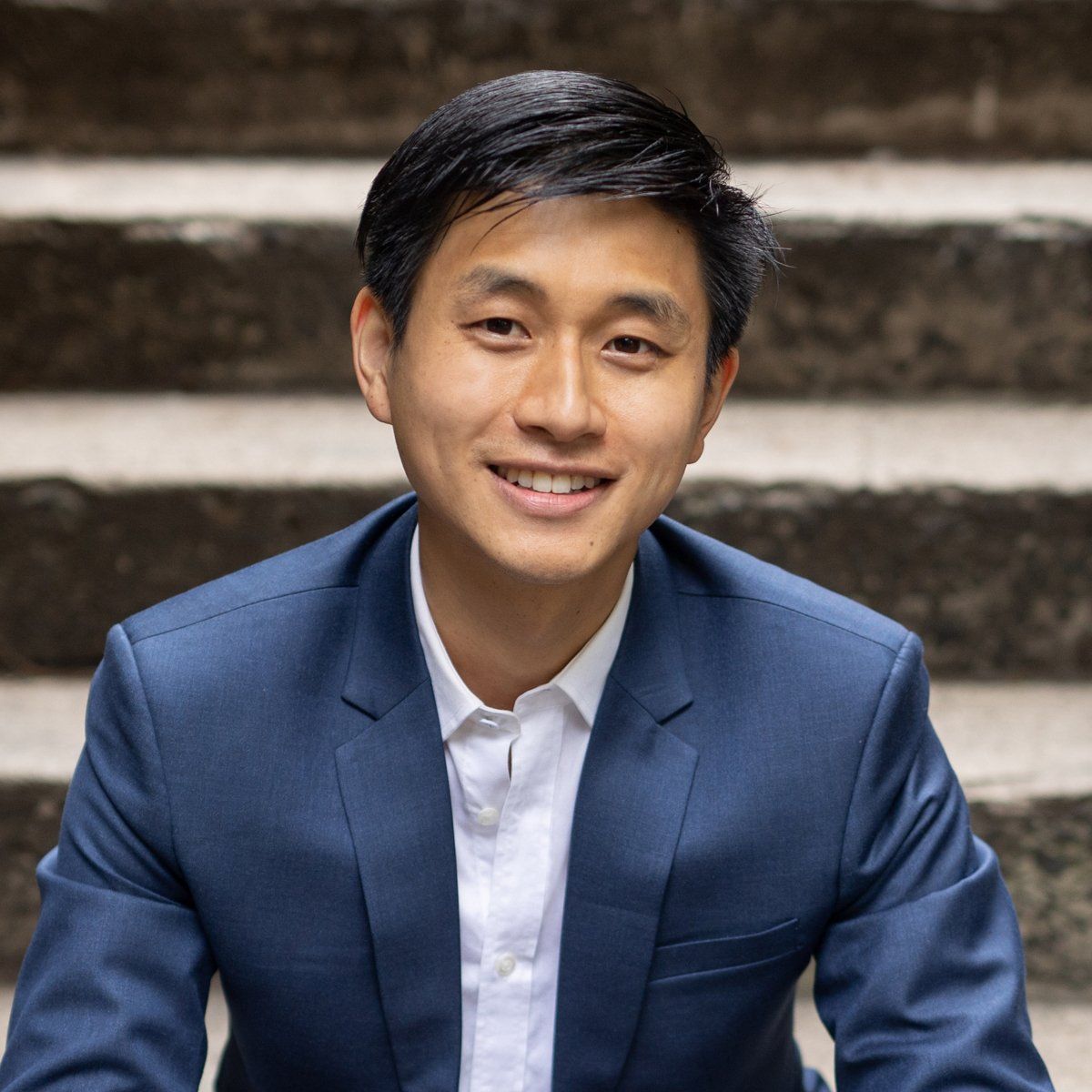 JOHN KAM