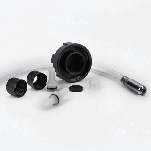 Accessoires kit for plastic tank