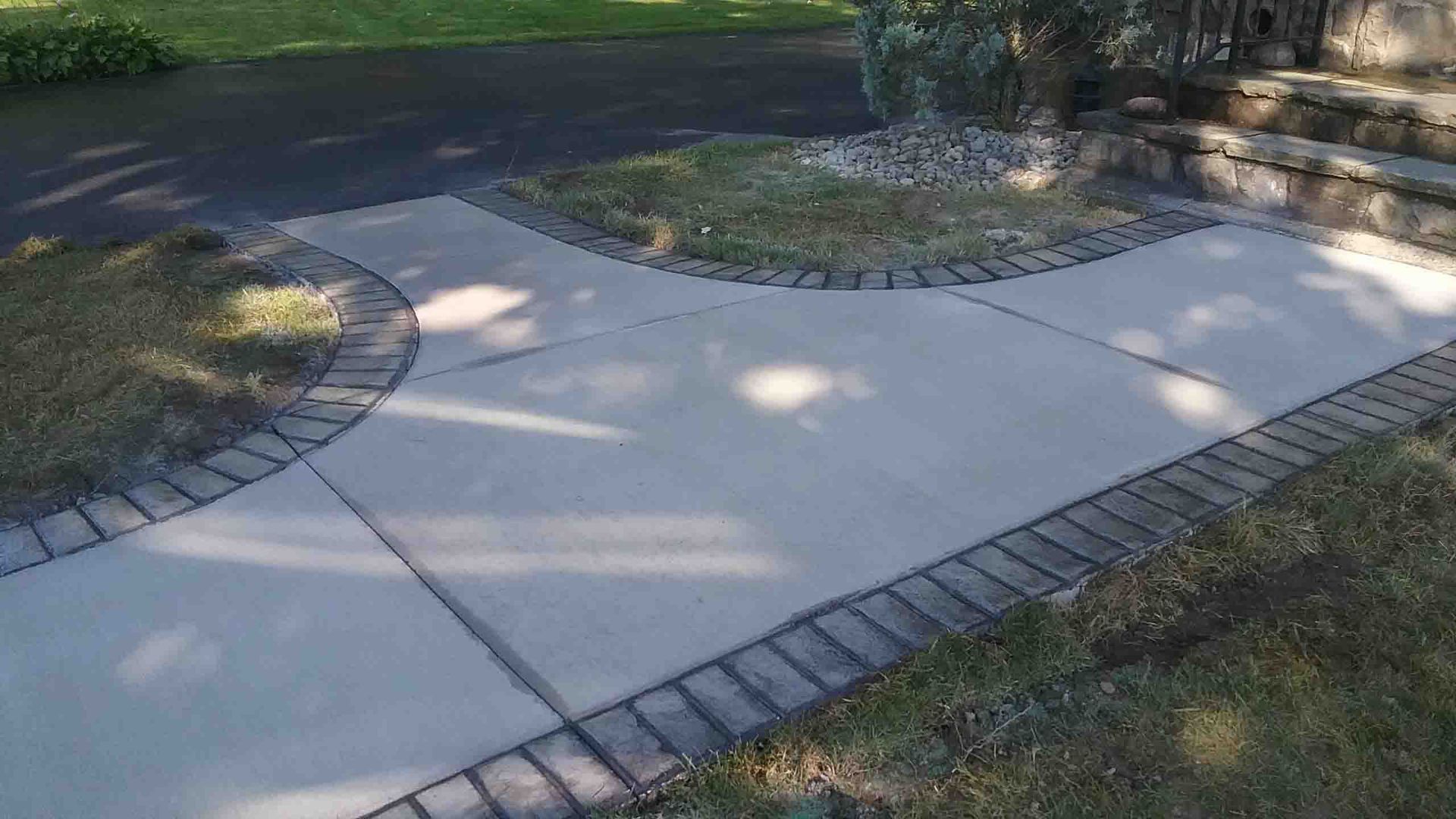 Elegant Walkway — Clinton, NY — CNY Custom Concrete & Masonry