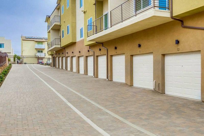 Dunlop 14 Apartmetns garages