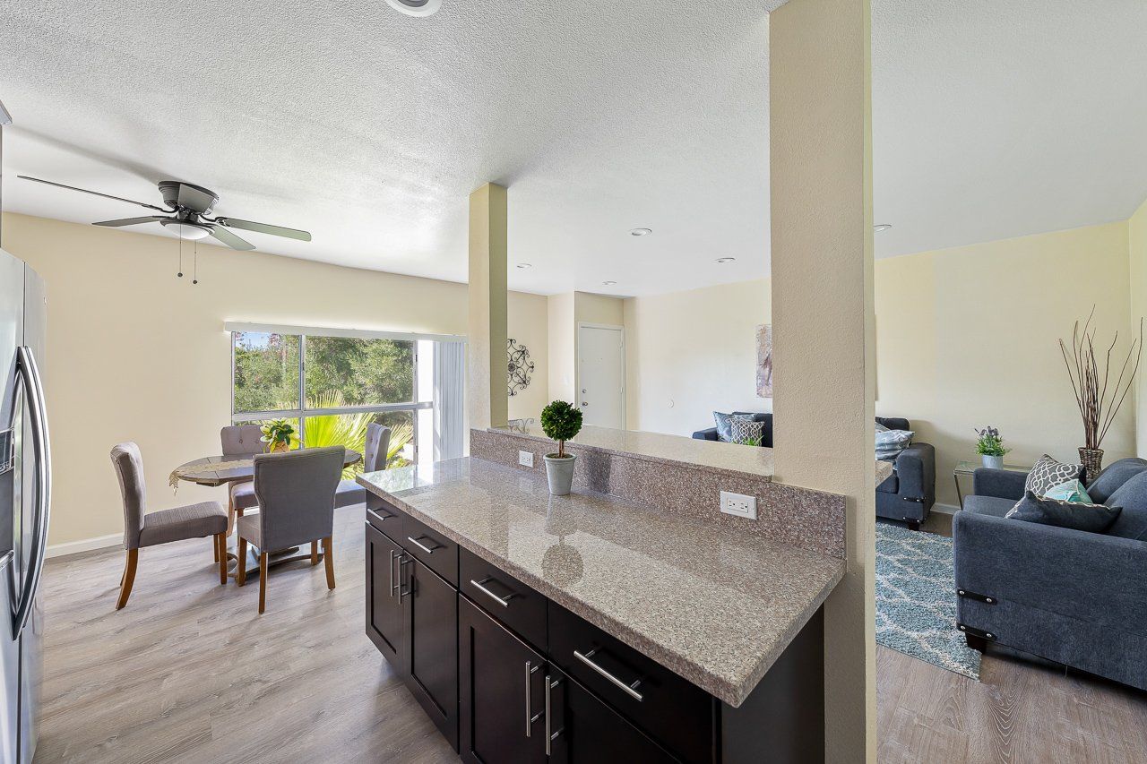 Mesa Cove Apartments kitchen island