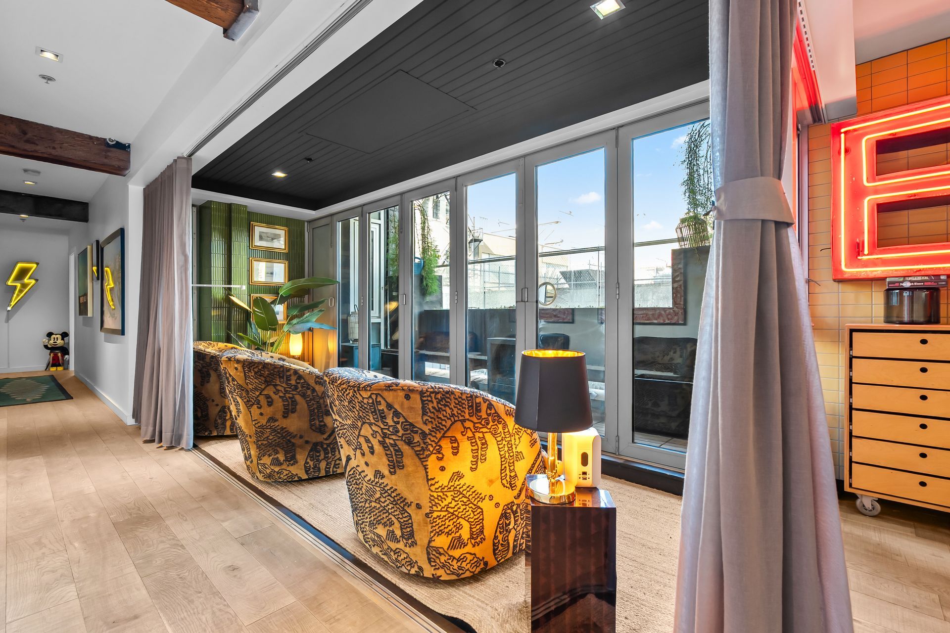 Hosted Stays guest space