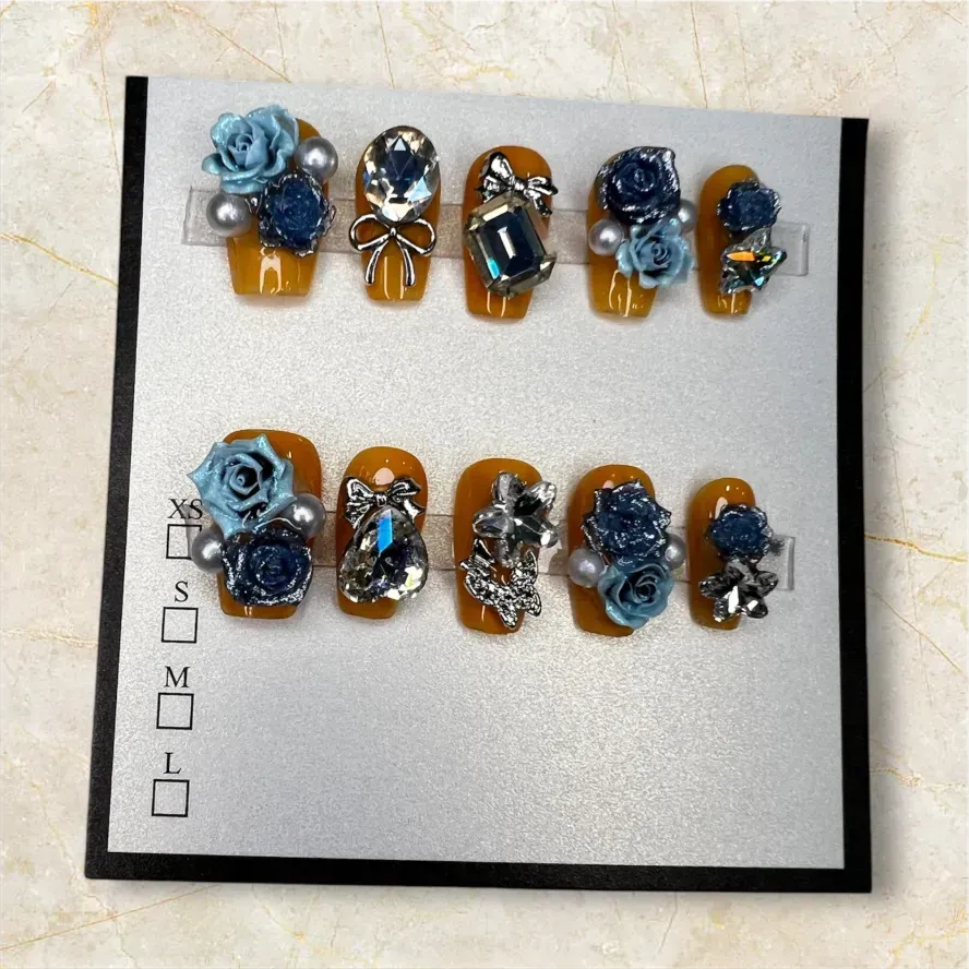 (COLOR-TOFFEE PEACH) Press-On Nails (Rhinestone) SIZE- SMALL