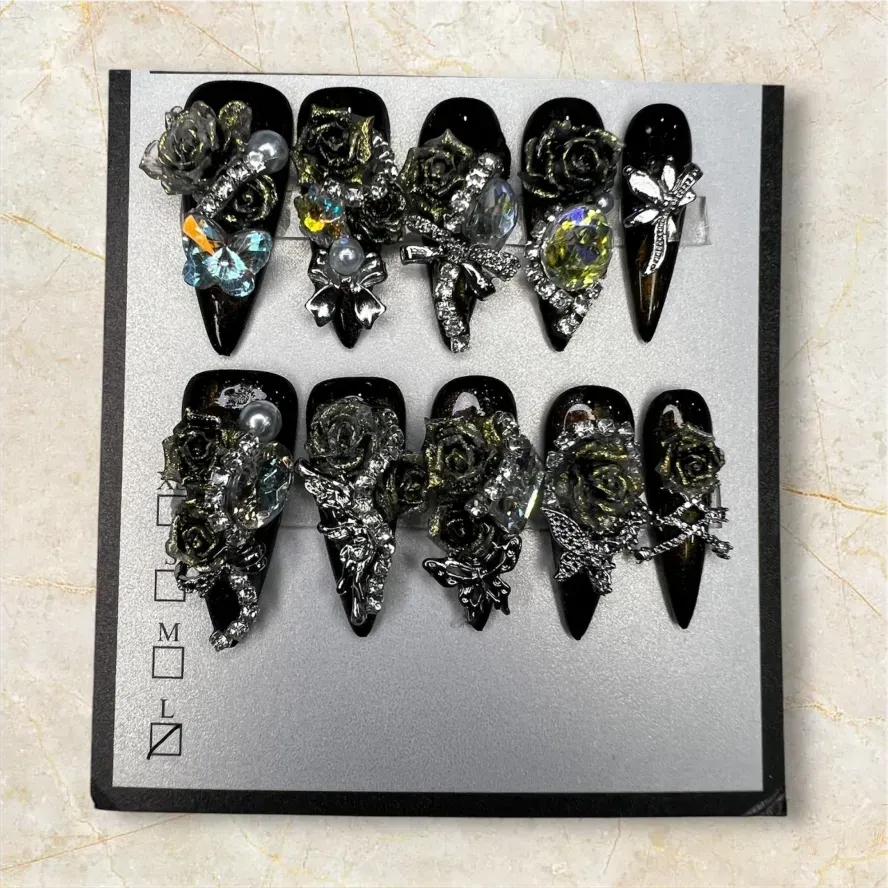(COLOR-BEEVER BLACK) Press-on Nails (Rhinestone) SIZE- LARGE