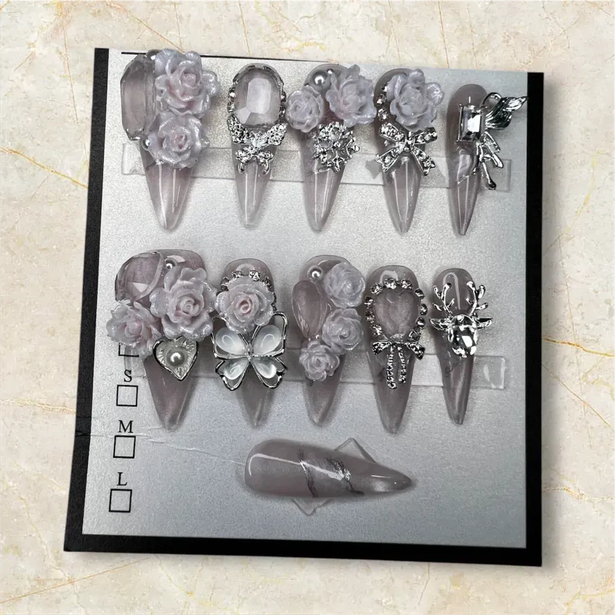 (COLOR-SEASHELL PINK) Press-on Nails (Rhinestone) SIZE- MEDIUM