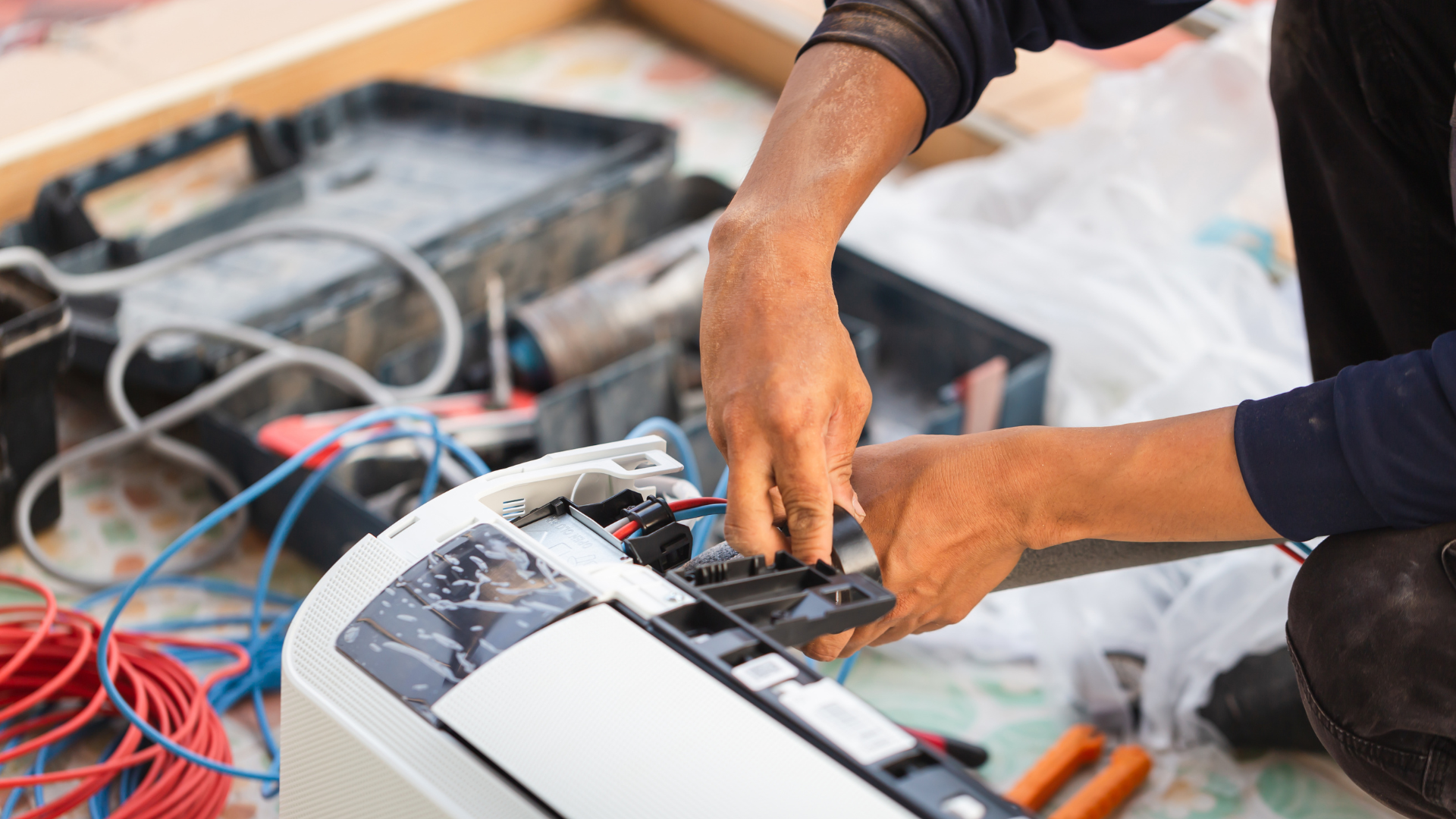 Air conditioning repair service