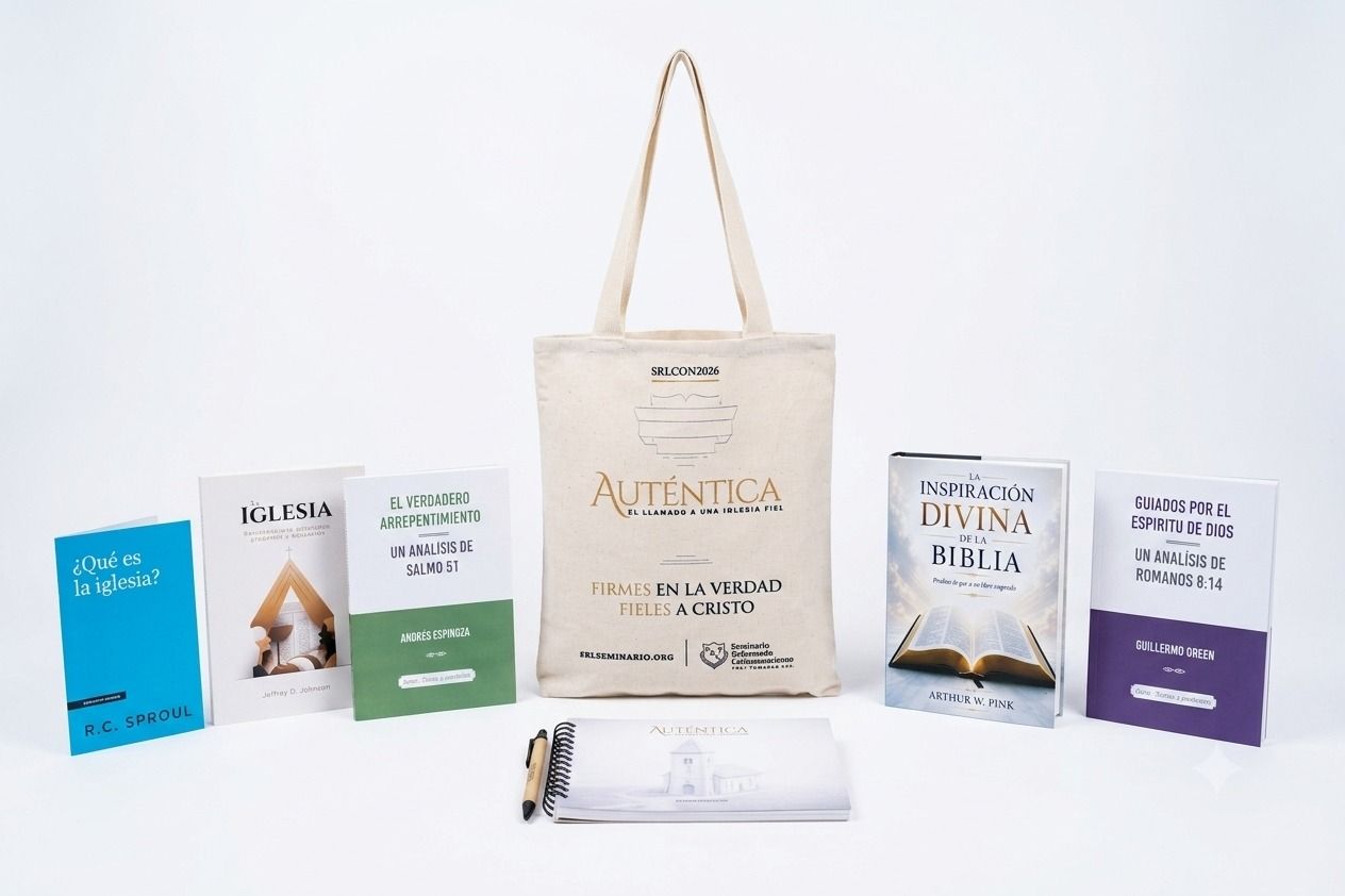 Productos de cuidado de la piel variados y una bolsa de tela dispuestos sobre un fondo blanco.