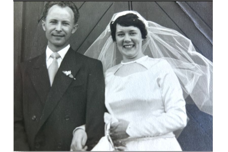 Dirk and Betty