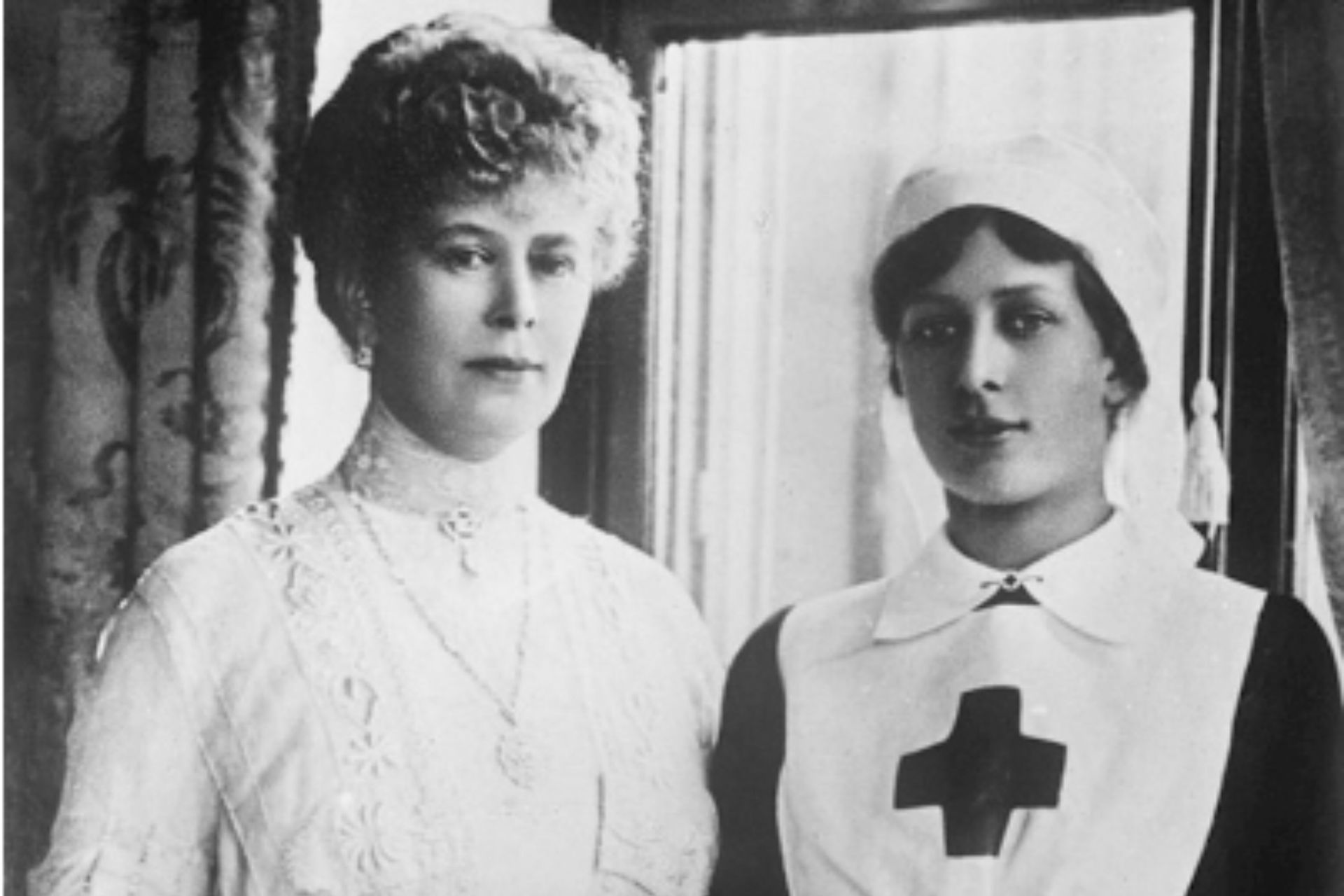 WWI Signature Quilt Stories, Princess Mary and her mother