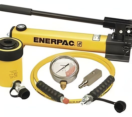 A Close up Of a Hydraulic Cylinder — Berkeley Vale Hydraulics in Fountaindale, NSW