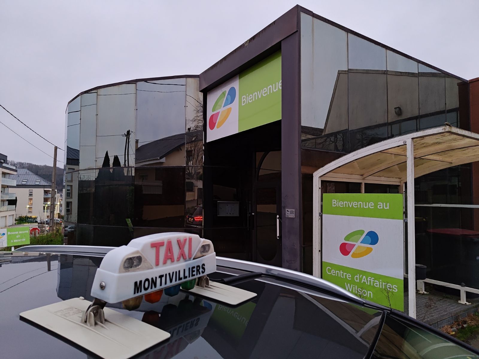 Photos du 22 avenue président Wilson à Montivilliers adresse du siège social des taxi