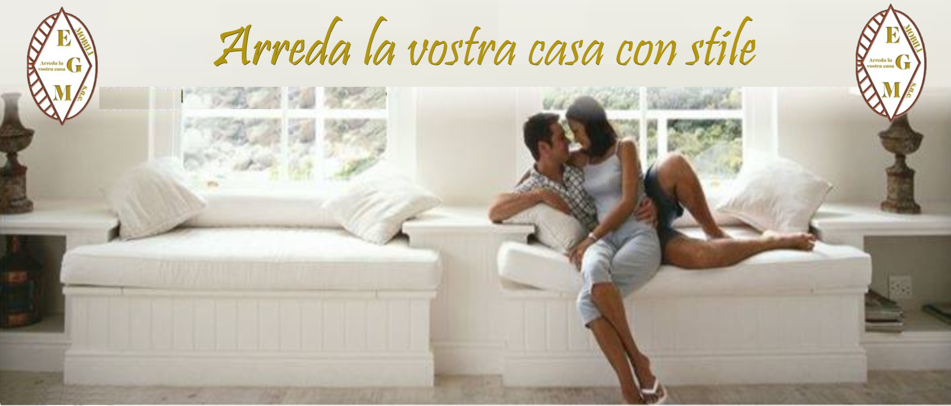 Un uomo e una donna sono seduti su un divano bianco con la scritta arreda la tua casa con stile sopra di loro