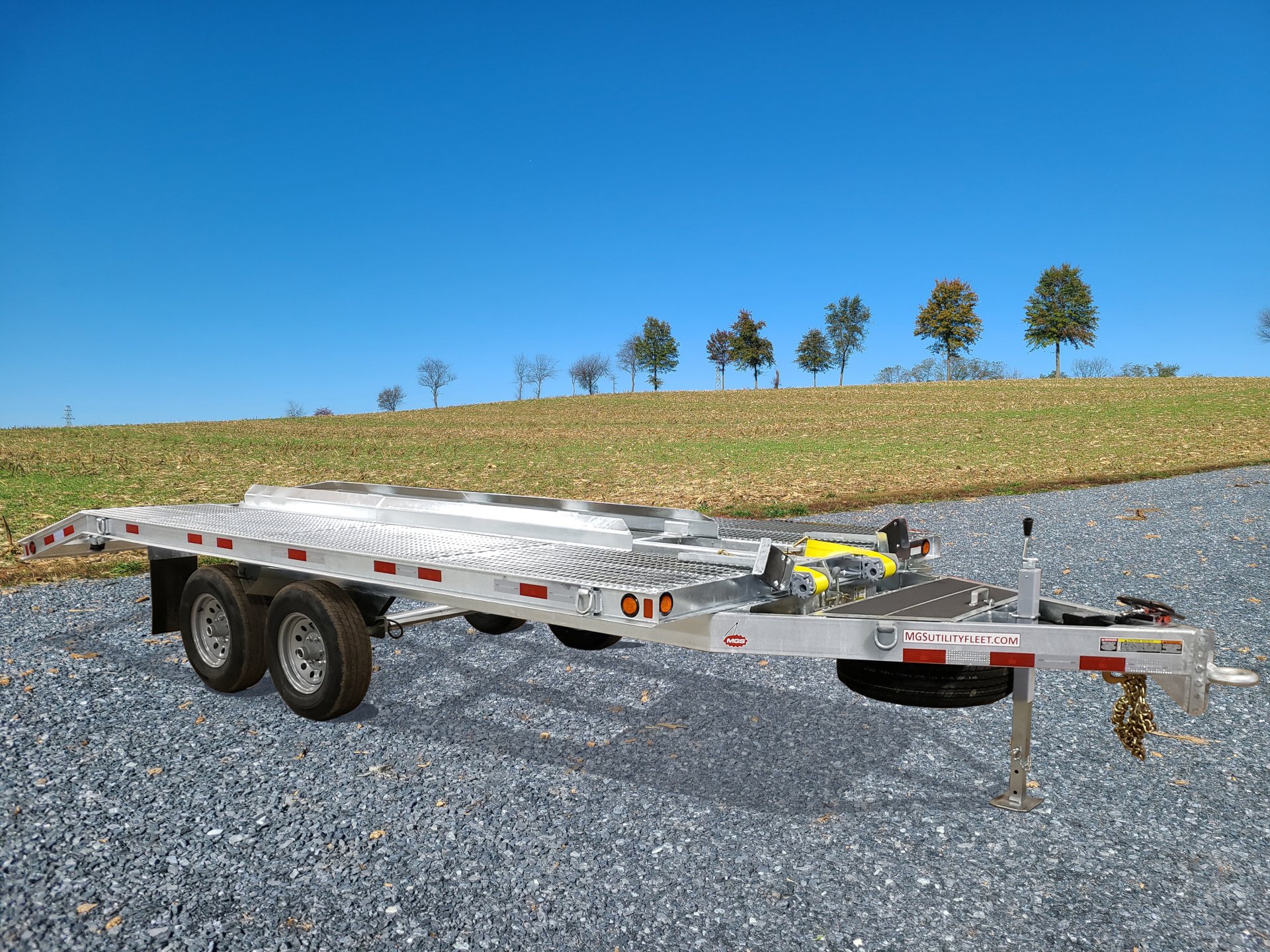 Tracked Vehicle Haulers | MGS Incorporated Utility Fleet Solutions ...