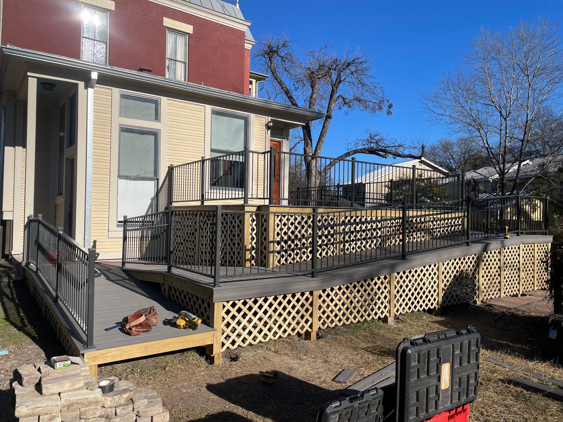 deck with large ramp for wheelchair