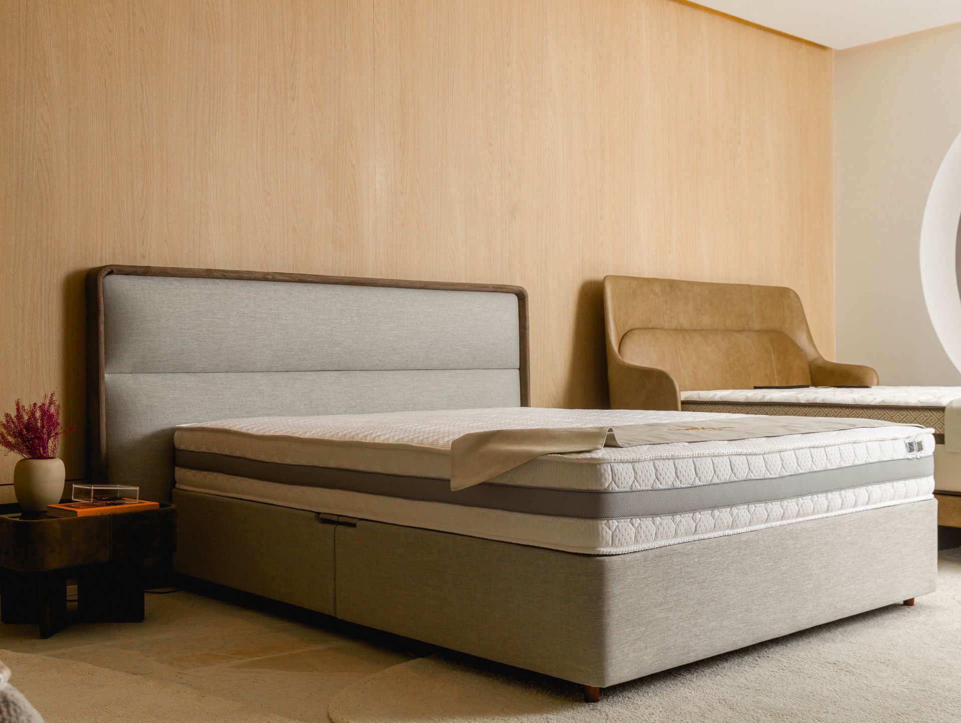 Cama base Baú - QUEEN - Imagem 1