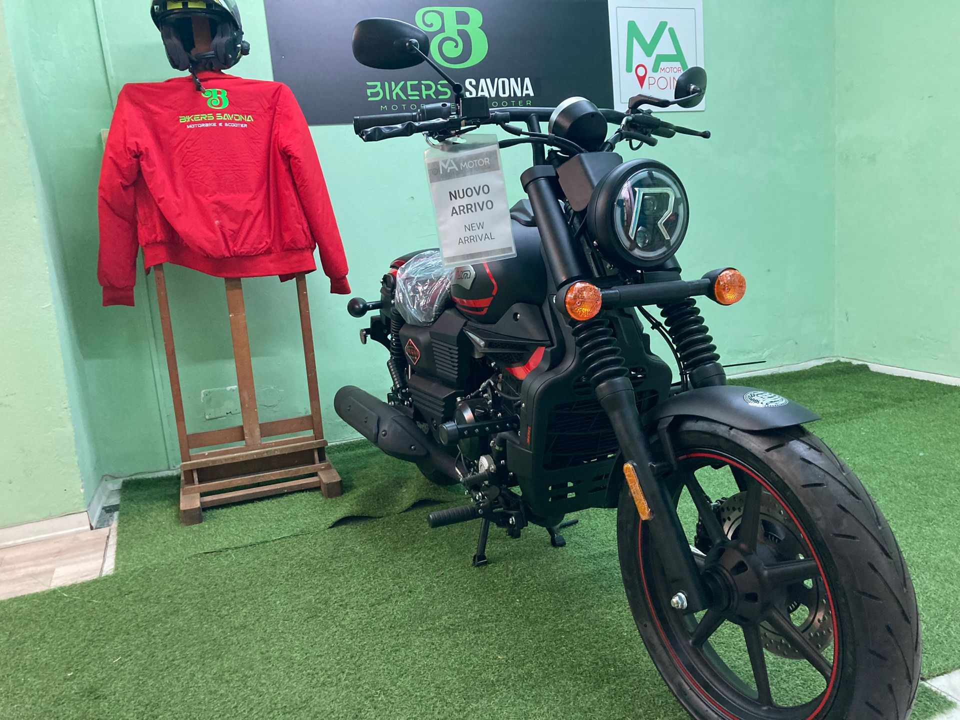 UM ITALIA - RENEGADE VEGAS 300