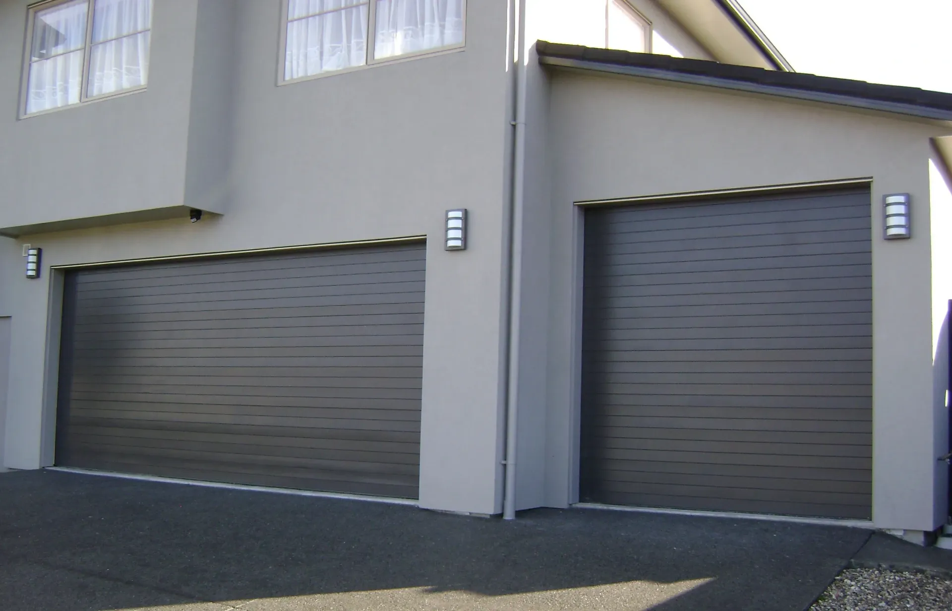Double Garage Door Horizantal