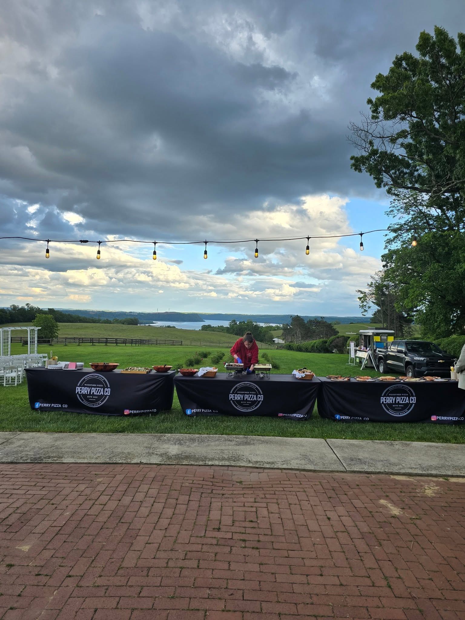 perry pizza co catering at outdoor event