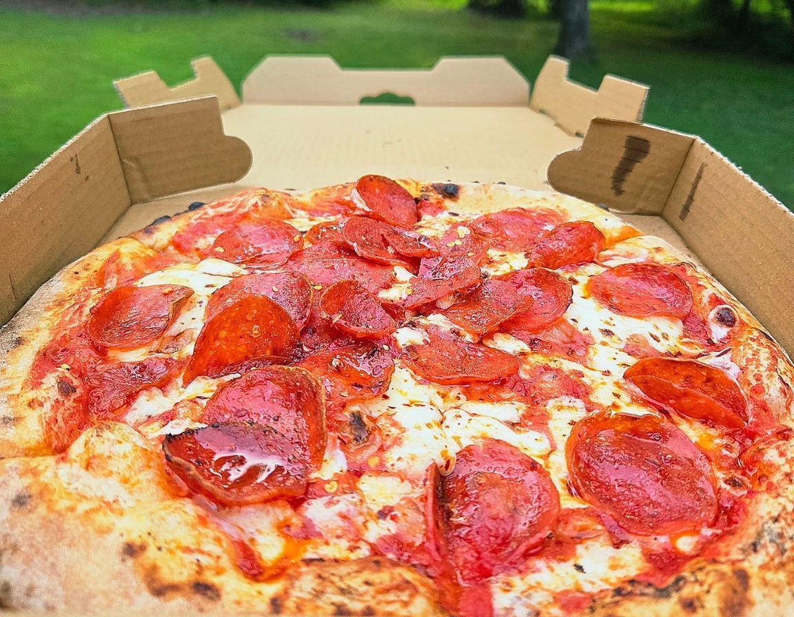 pepperoni pizza oven